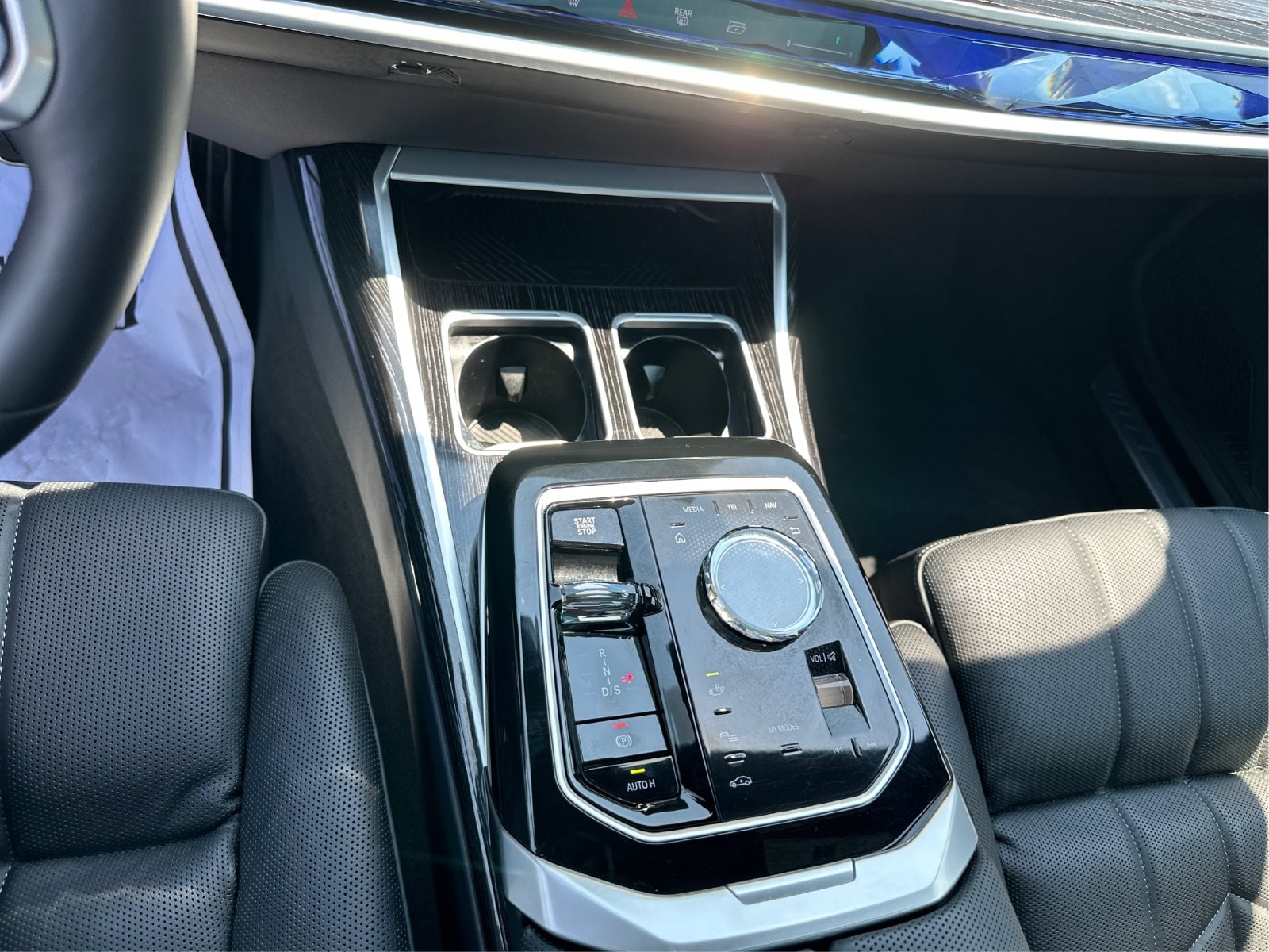2026 BMW 7 Series 740i - Photo 14