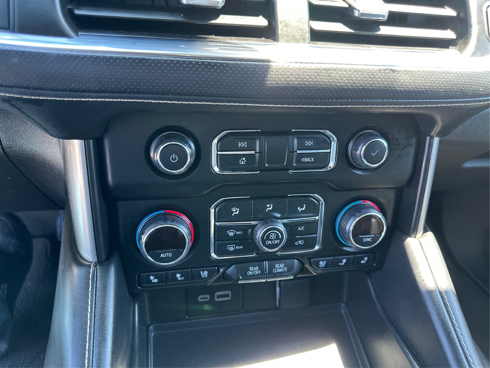 2024 Chevrolet Tahoe Premier - Photo 27