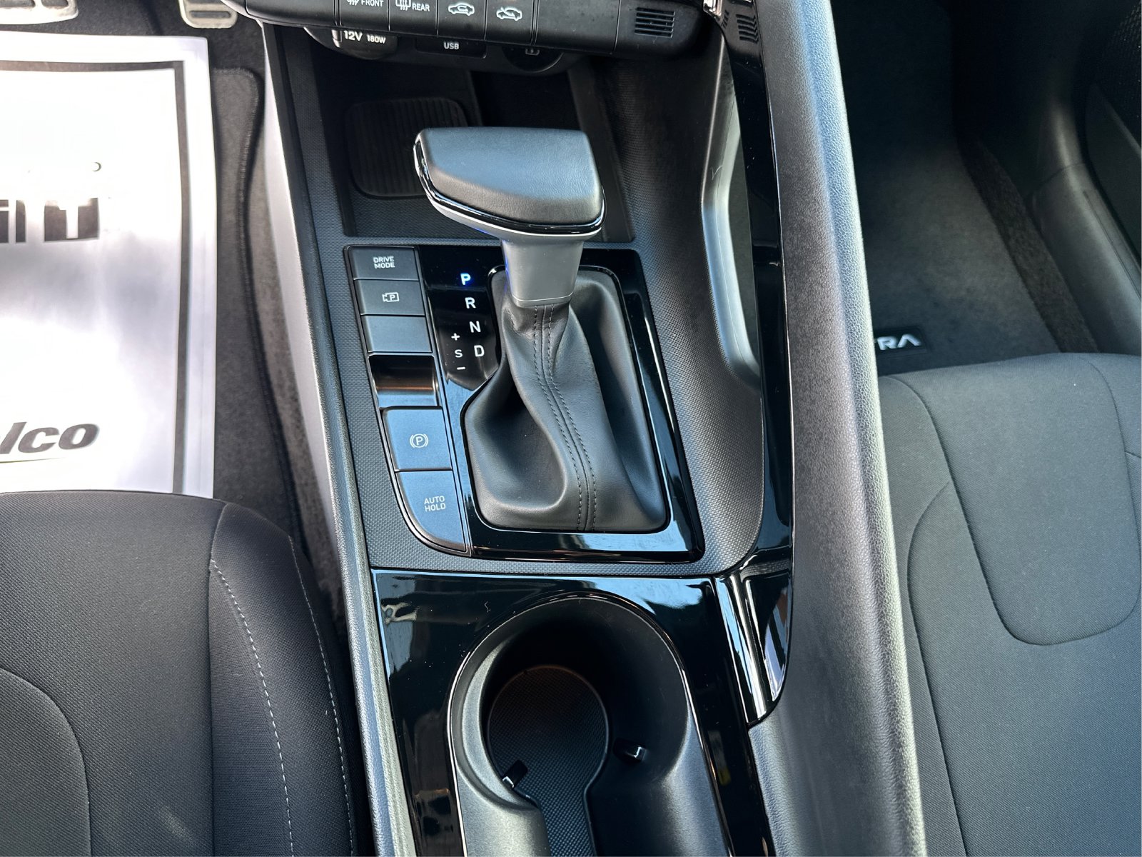 2025 Hyundai Elantra Blue - Photo 16