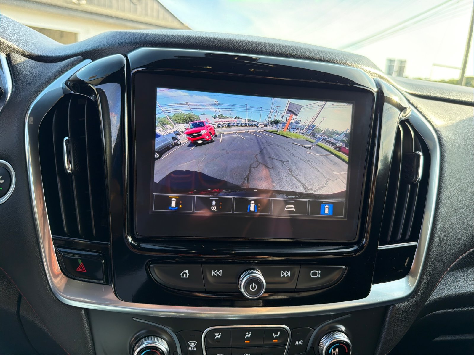 2023 Chevrolet Traverse RS - Photo 15