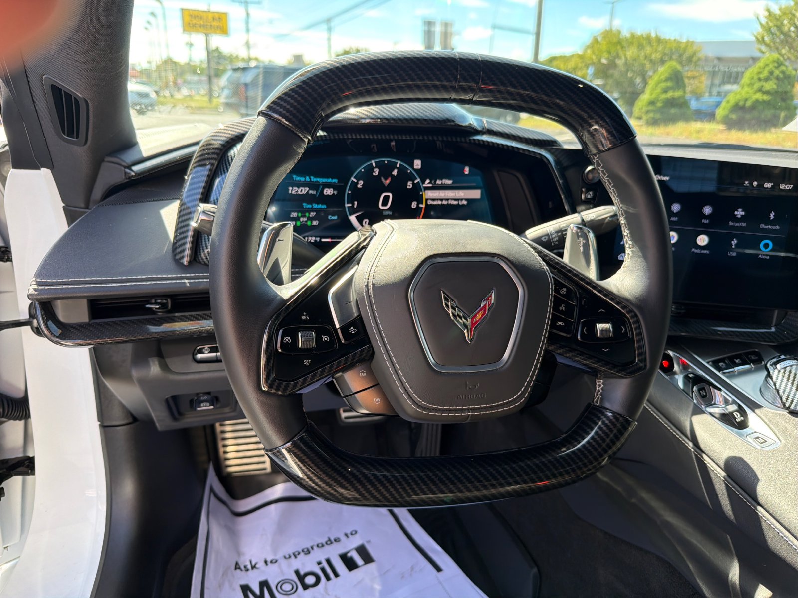 2025 Chevrolet Corvette 2LT - Photo 17
