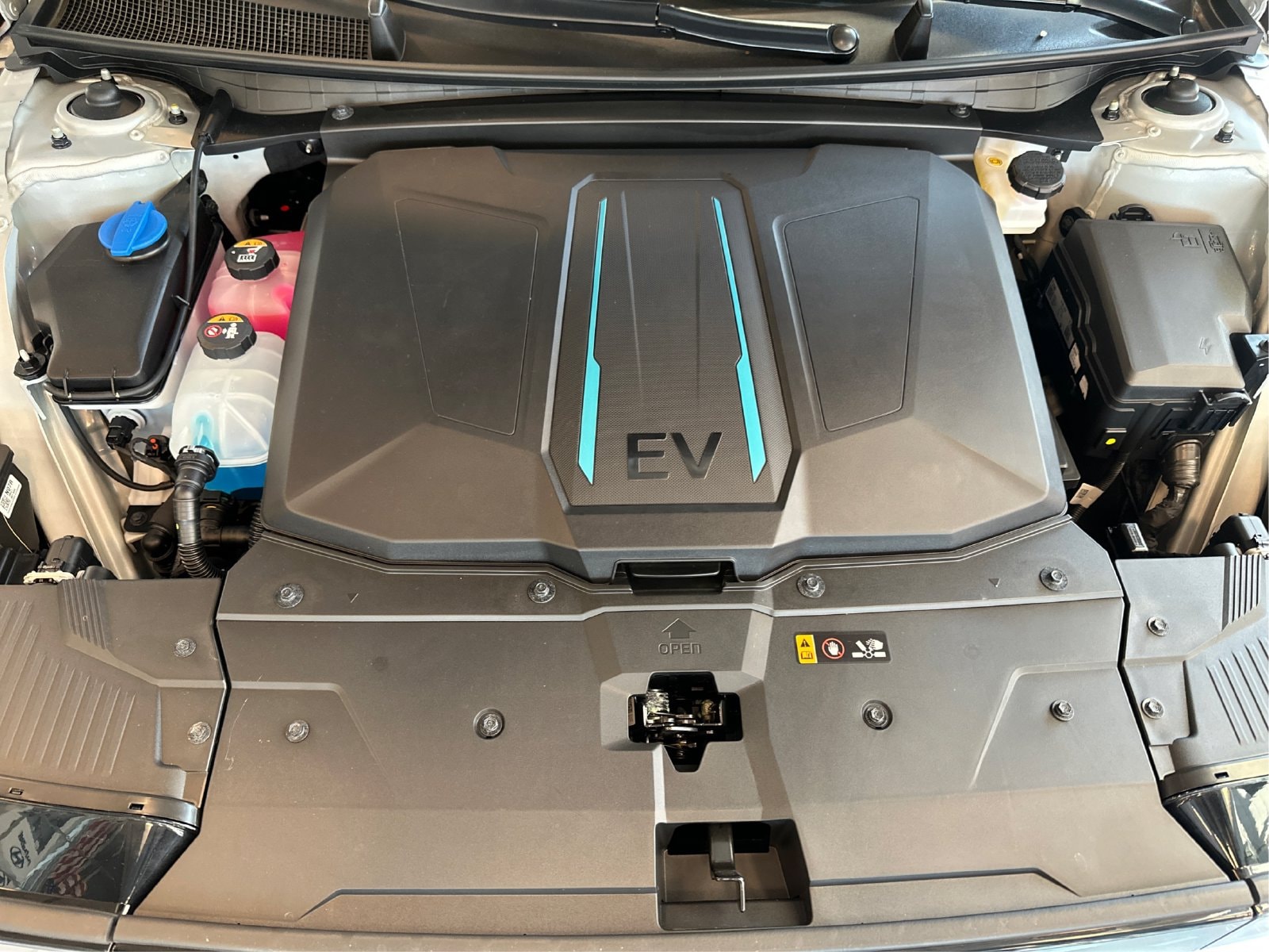 2024 Hyundai IONIQ 5 Disney100 Platinum - Photo 26