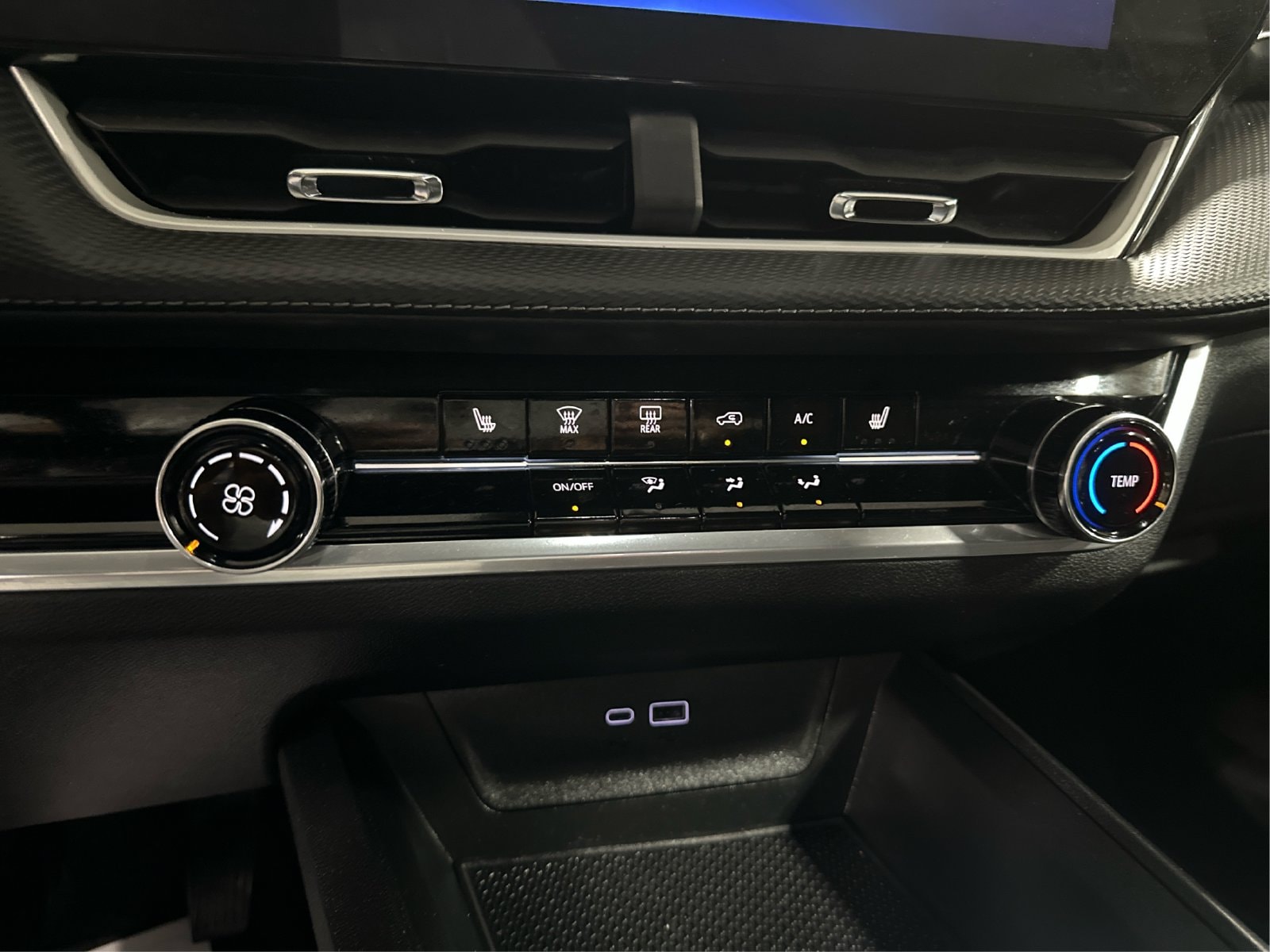 2026 Chevrolet Equinox LT - Photo 27