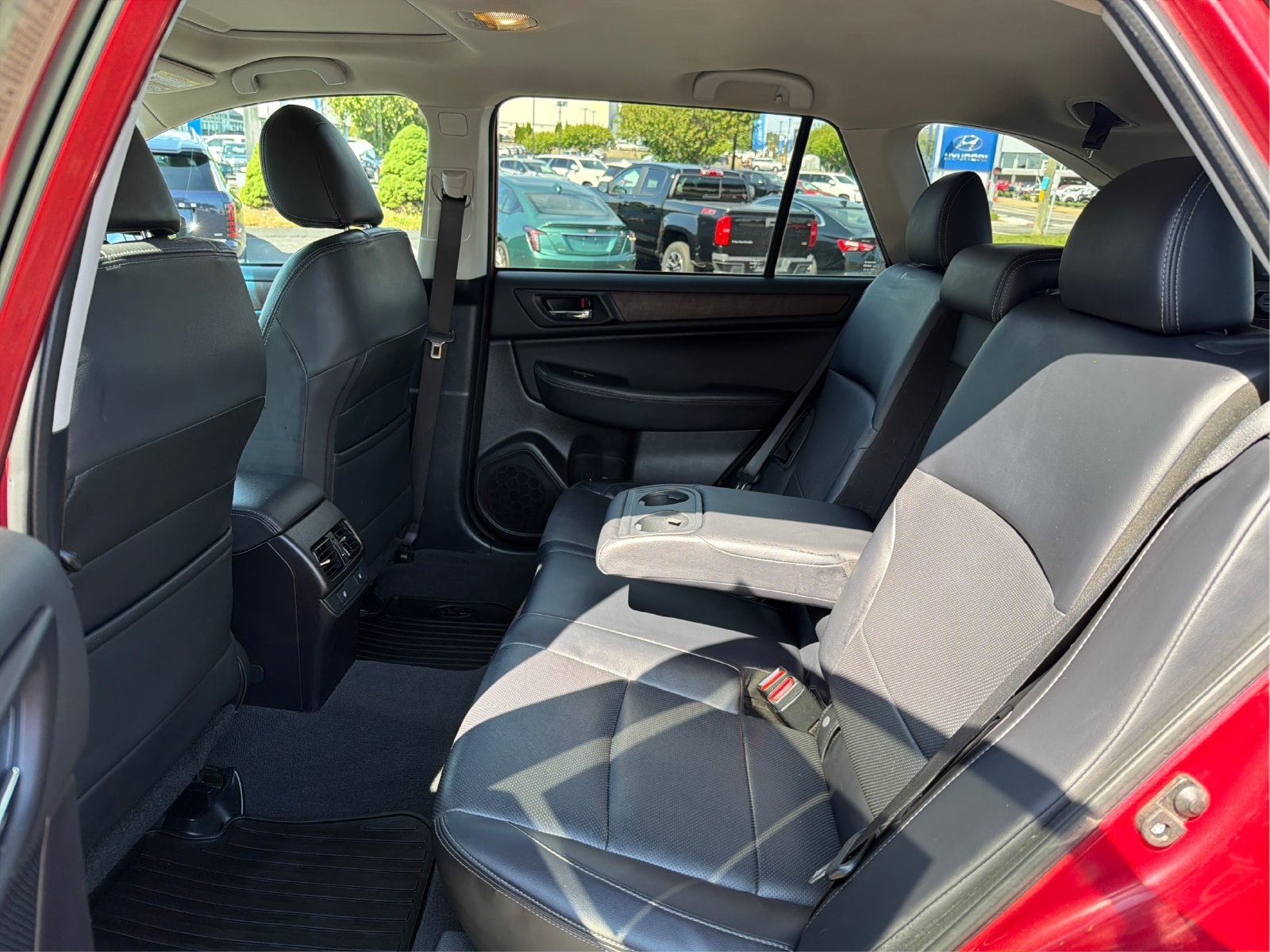 2017 Subaru Outback Limited - Photo 10