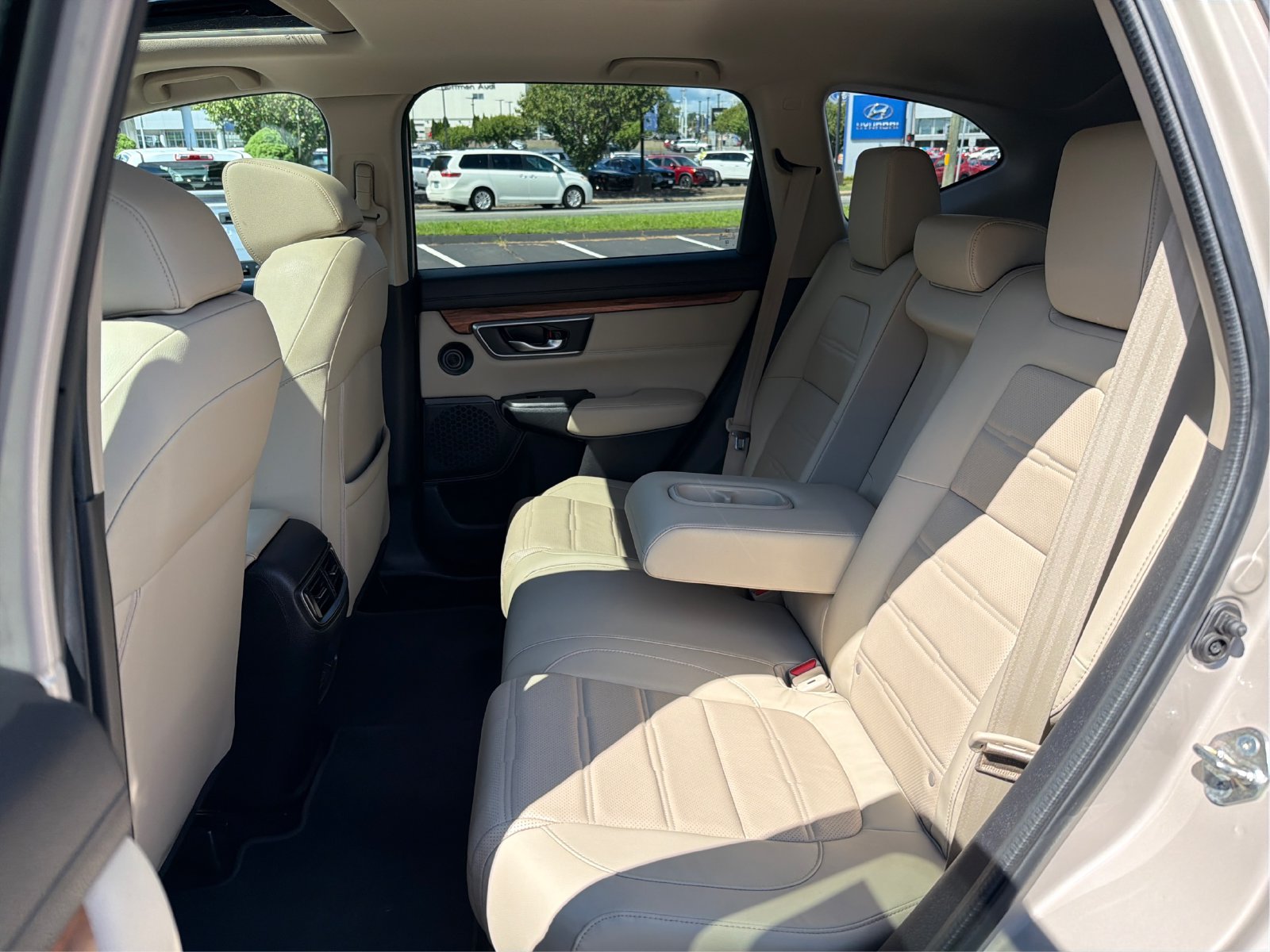 2019 Honda CR-V Touring - Photo 10