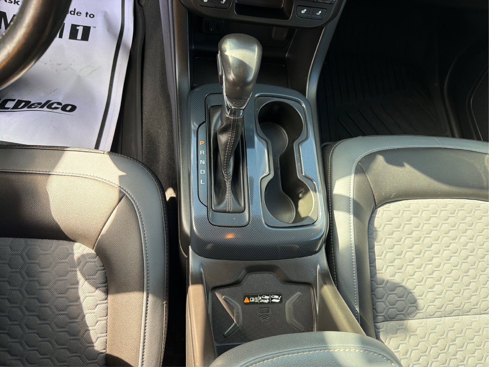 2022 Chevrolet Colorado Z71 - Photo 16