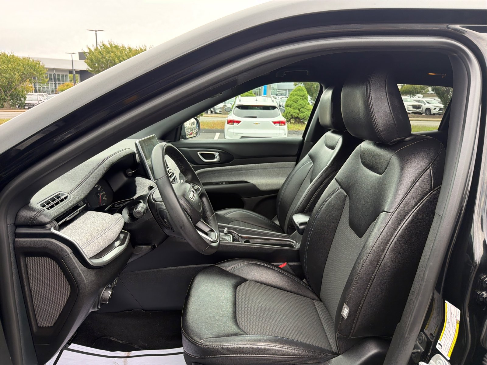 2024 Jeep Compass Latitude - Photo 9
