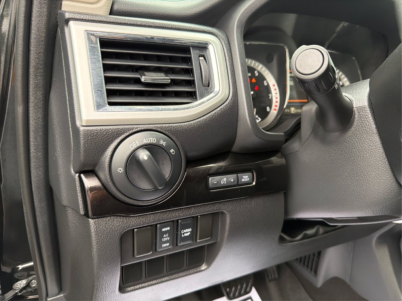 2019 Nissan Titan SV - Photo 19