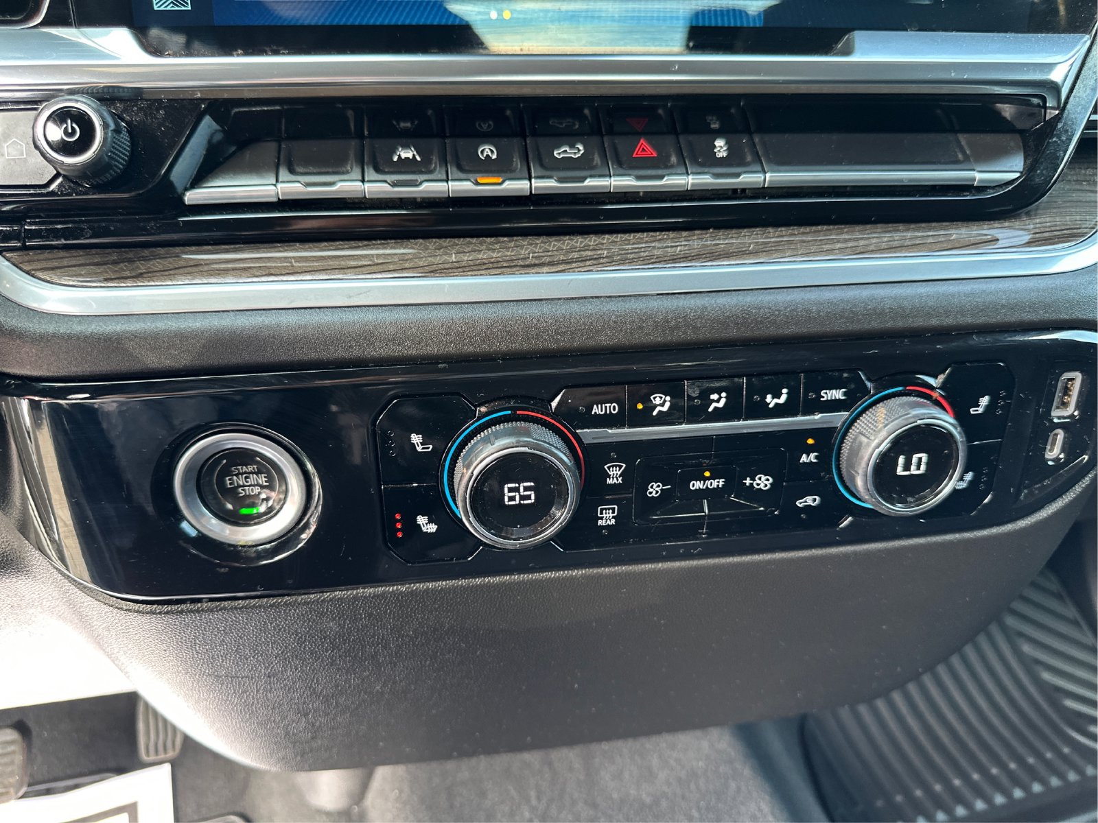 2022 Chevrolet Silverado 1500 LT - Photo 27