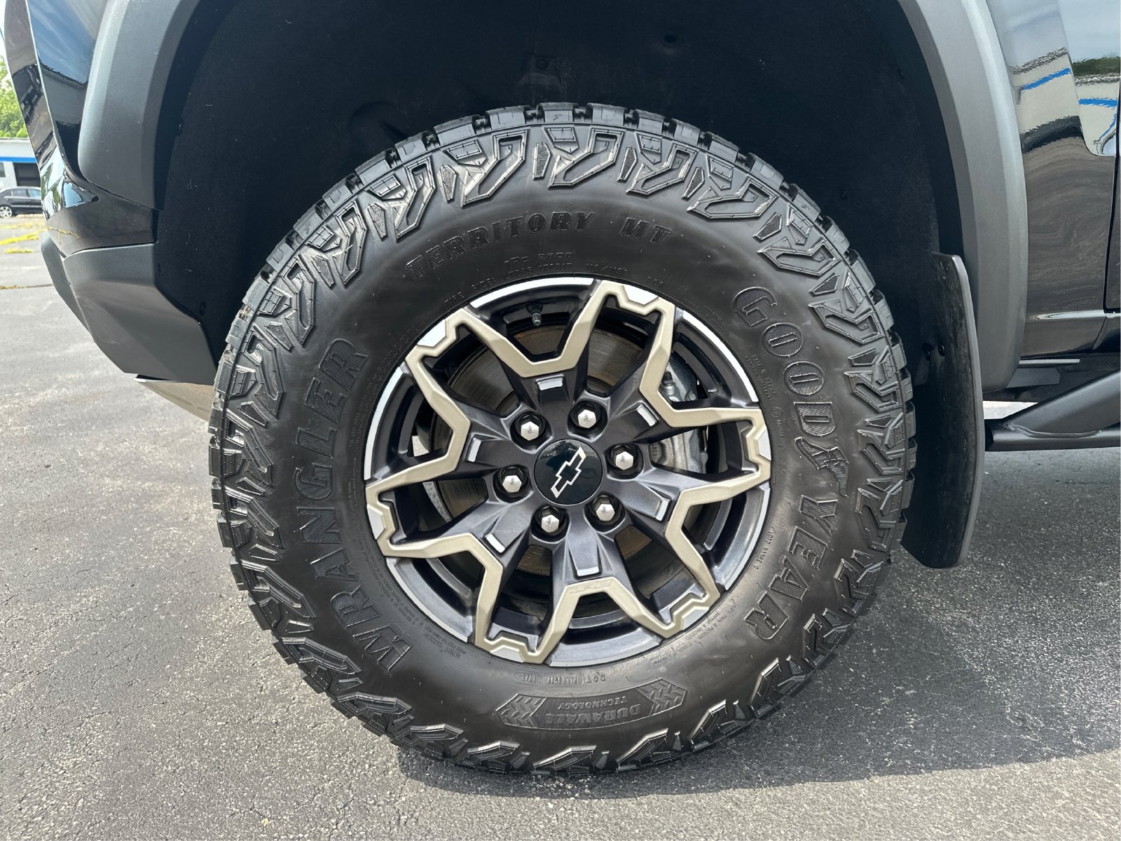 2023 Chevrolet Colorado ZR2 - Photo 25