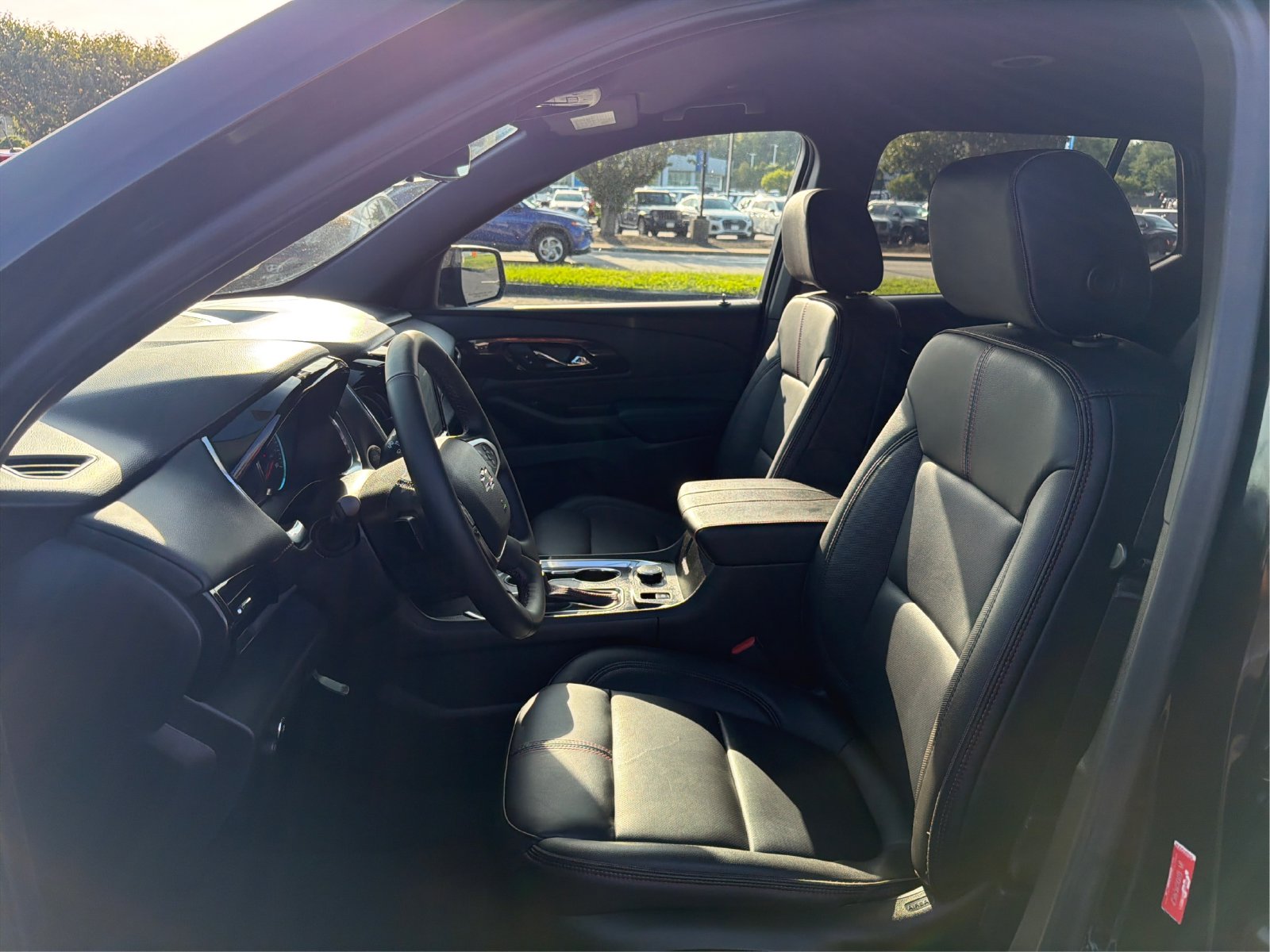 2023 Chevrolet Traverse RS - Photo 9