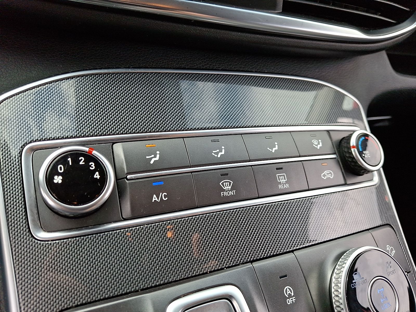 2022 Hyundai Santa Fe SEL - Photo 17