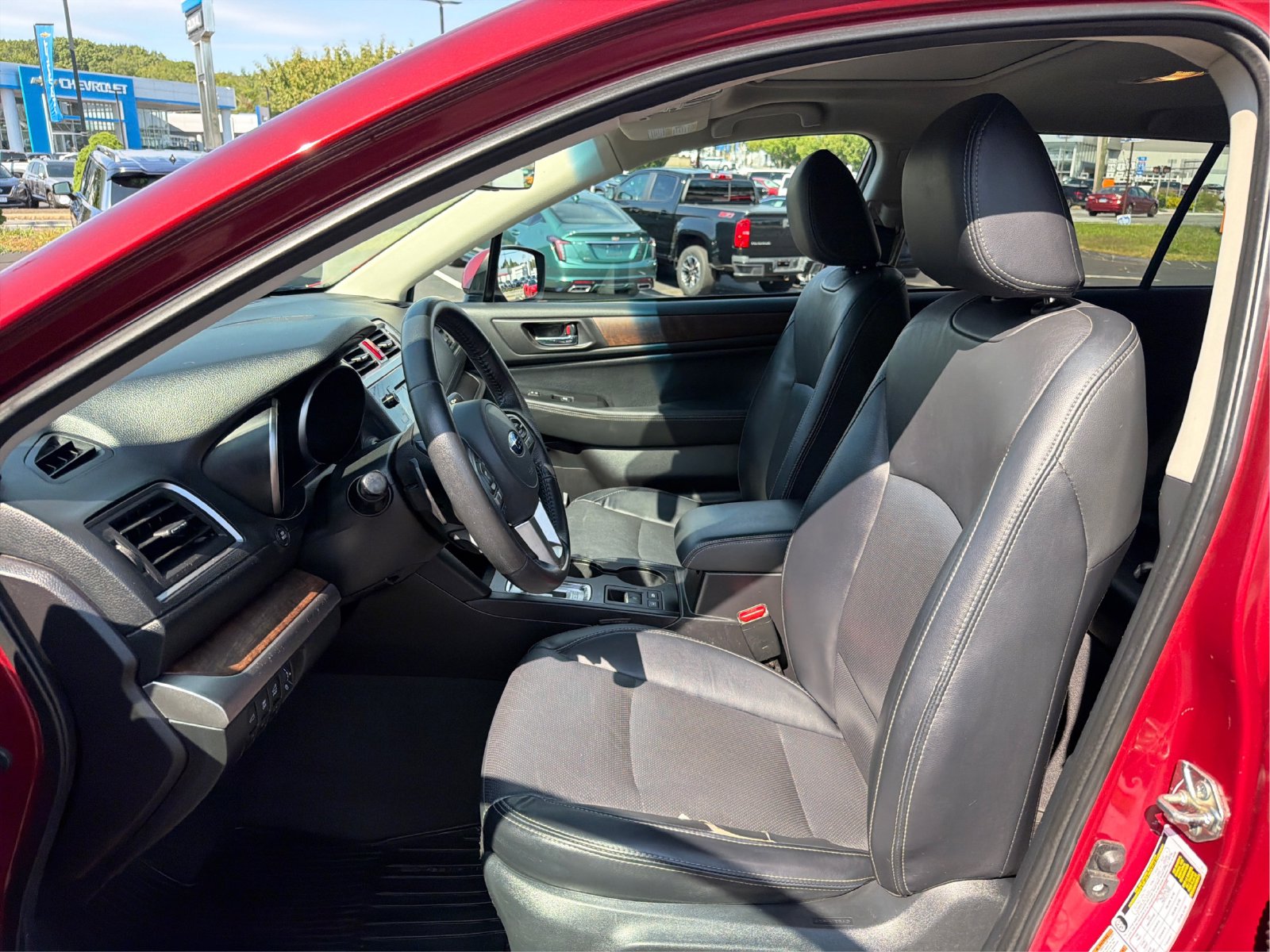 2017 Subaru Outback Limited - Photo 9