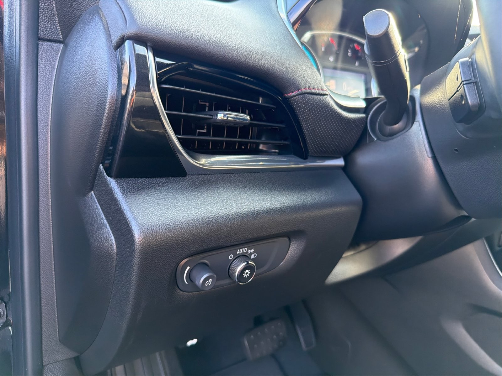 2023 Chevrolet Traverse RS - Photo 19