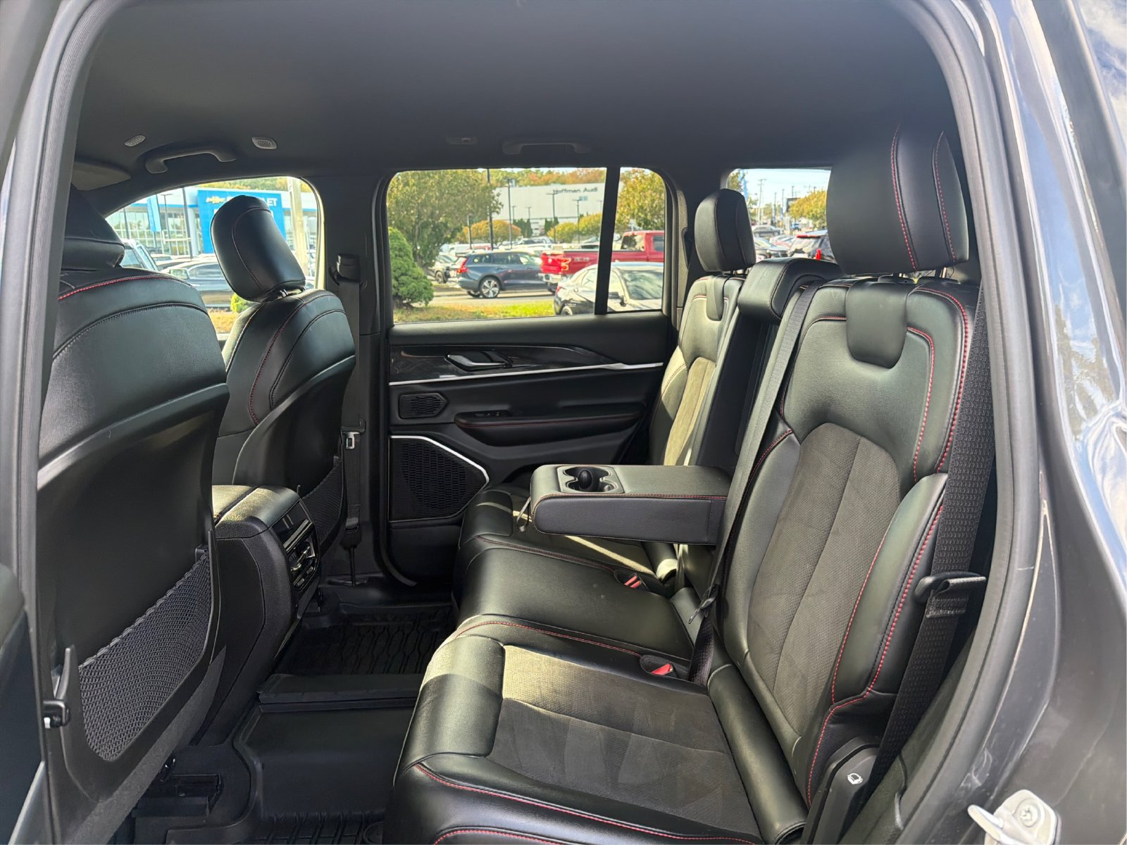 2022 Jeep Grand Cherokee Trailhawk - Photo 10