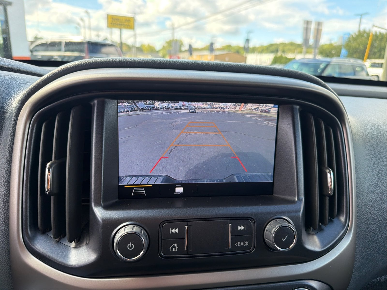 2022 Chevrolet Colorado Z71 - Photo 15