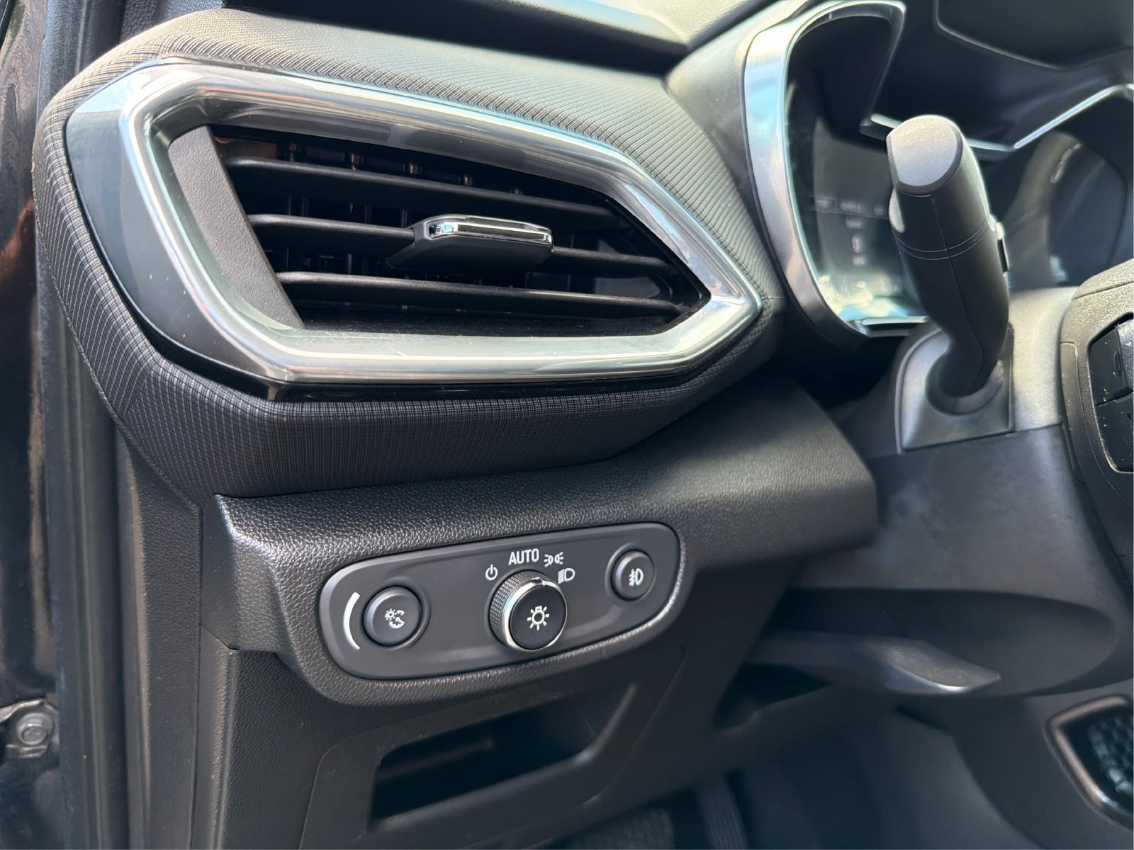2023 Chevrolet TrailBlazer LT - Photo 19