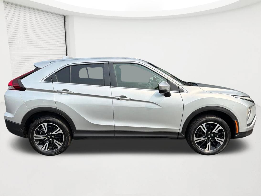 2025 Mitsubishi Eclipse Cross SE - Photo 4