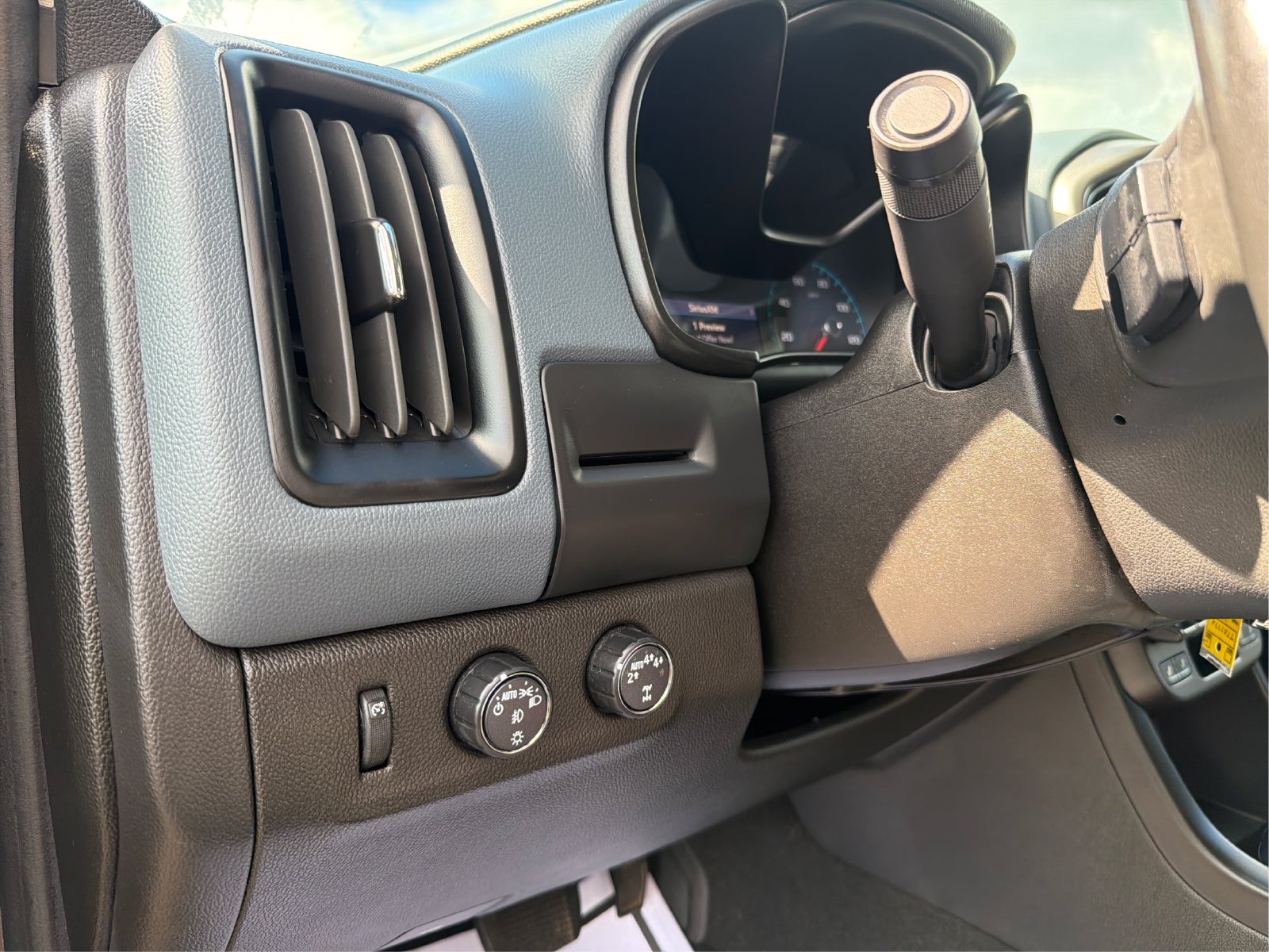 2022 Chevrolet Colorado Z71 - Photo 19