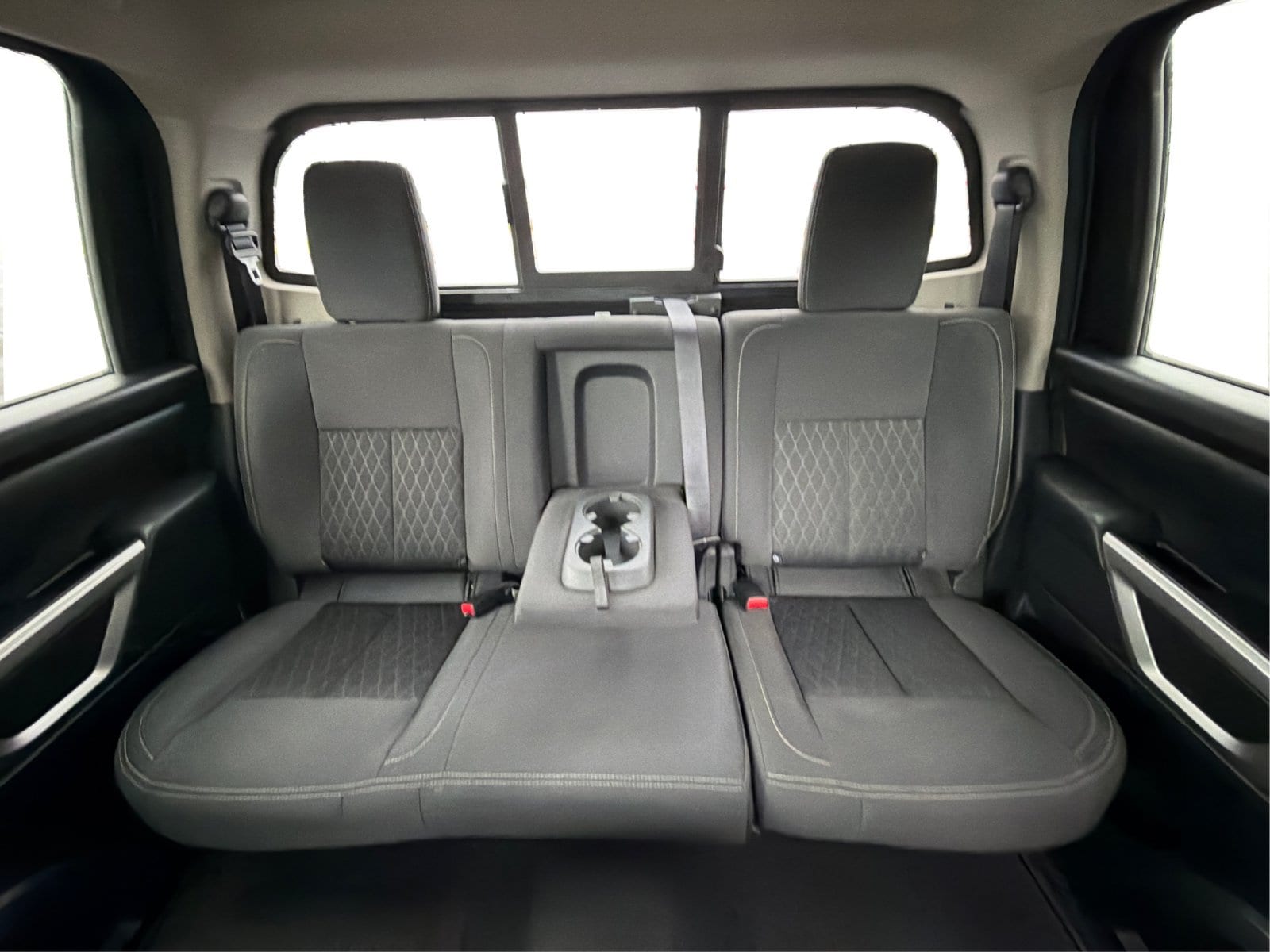 2019 Nissan Titan SV - Photo 14