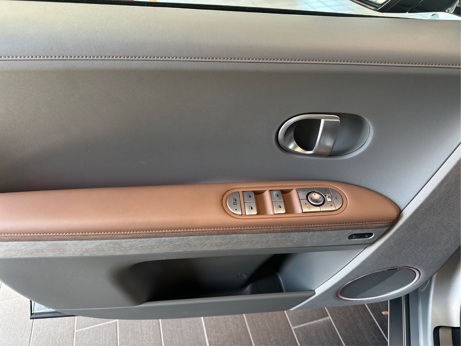 2024 Hyundai IONIQ 5 Disney100 Platinum - Photo 23