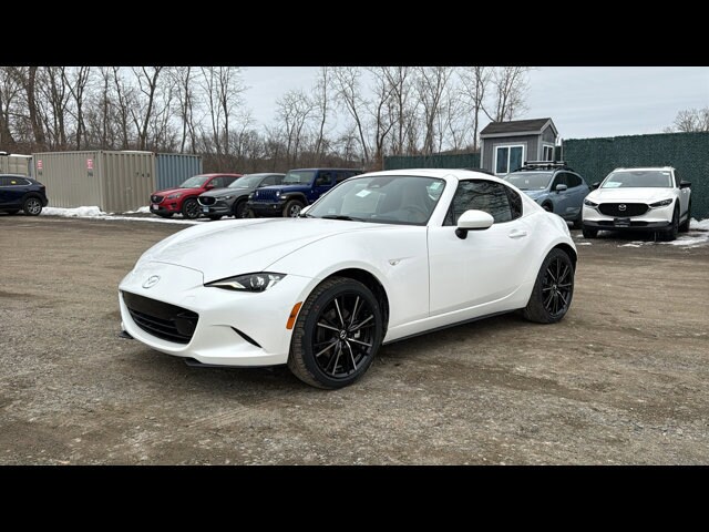 2025 Mazda MX-5 Miata RF Grand Touring - Photo 3