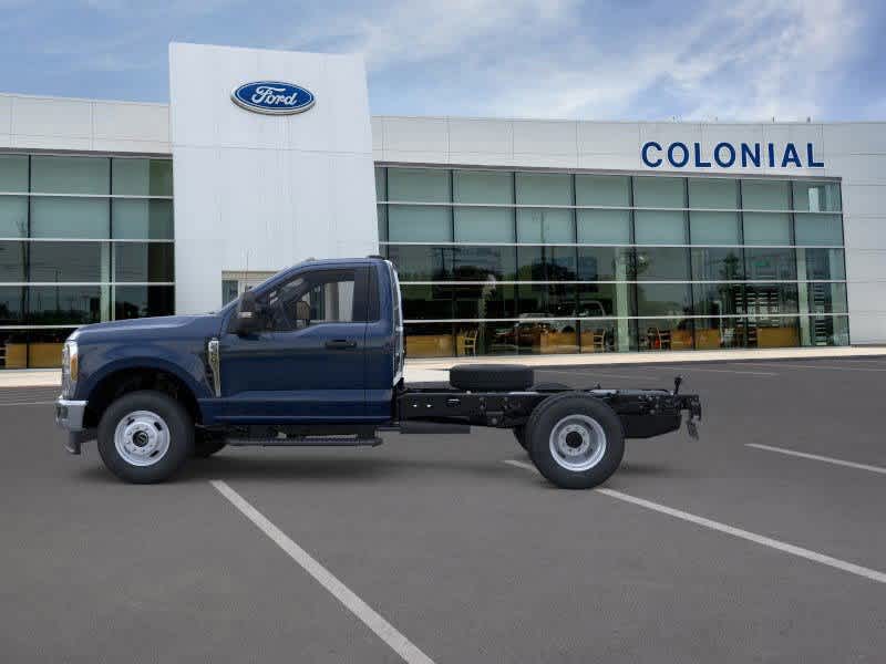 New 2025 Ford Super Duty F-350 DRW Truck Regular Cab