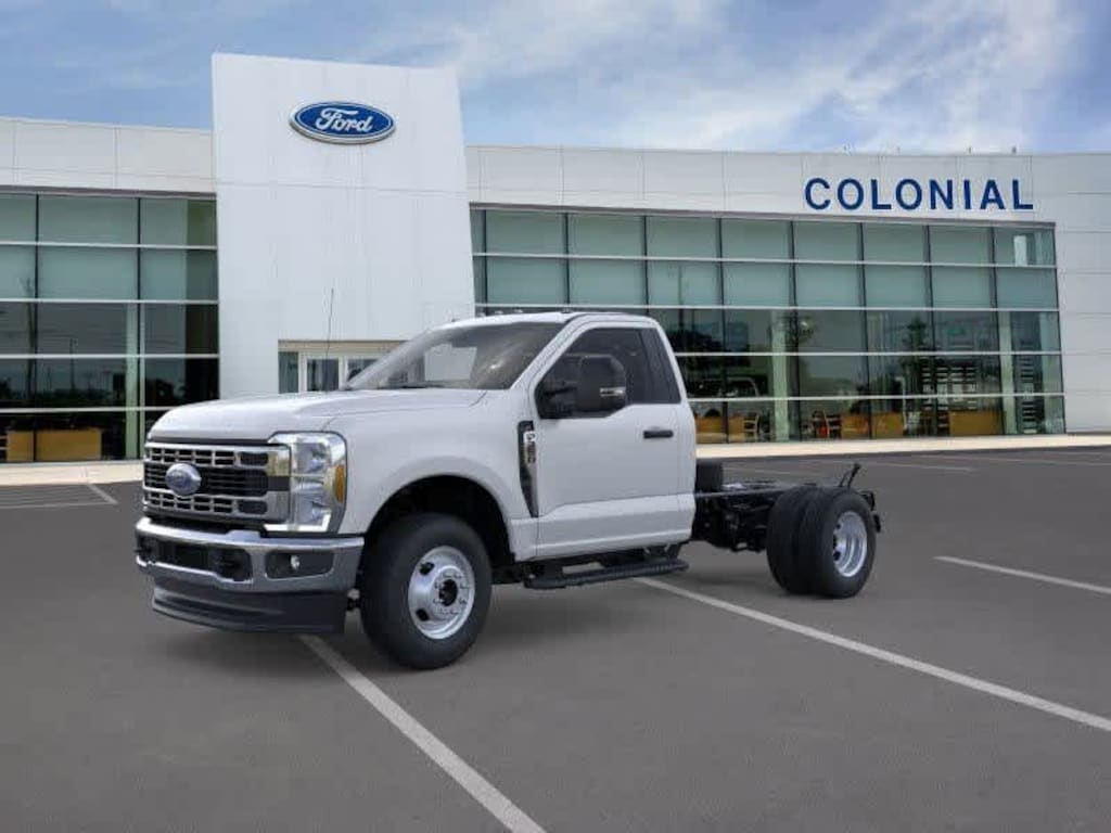 New 2025 Ford Super Duty F-350 DRW Truck Regular Cab