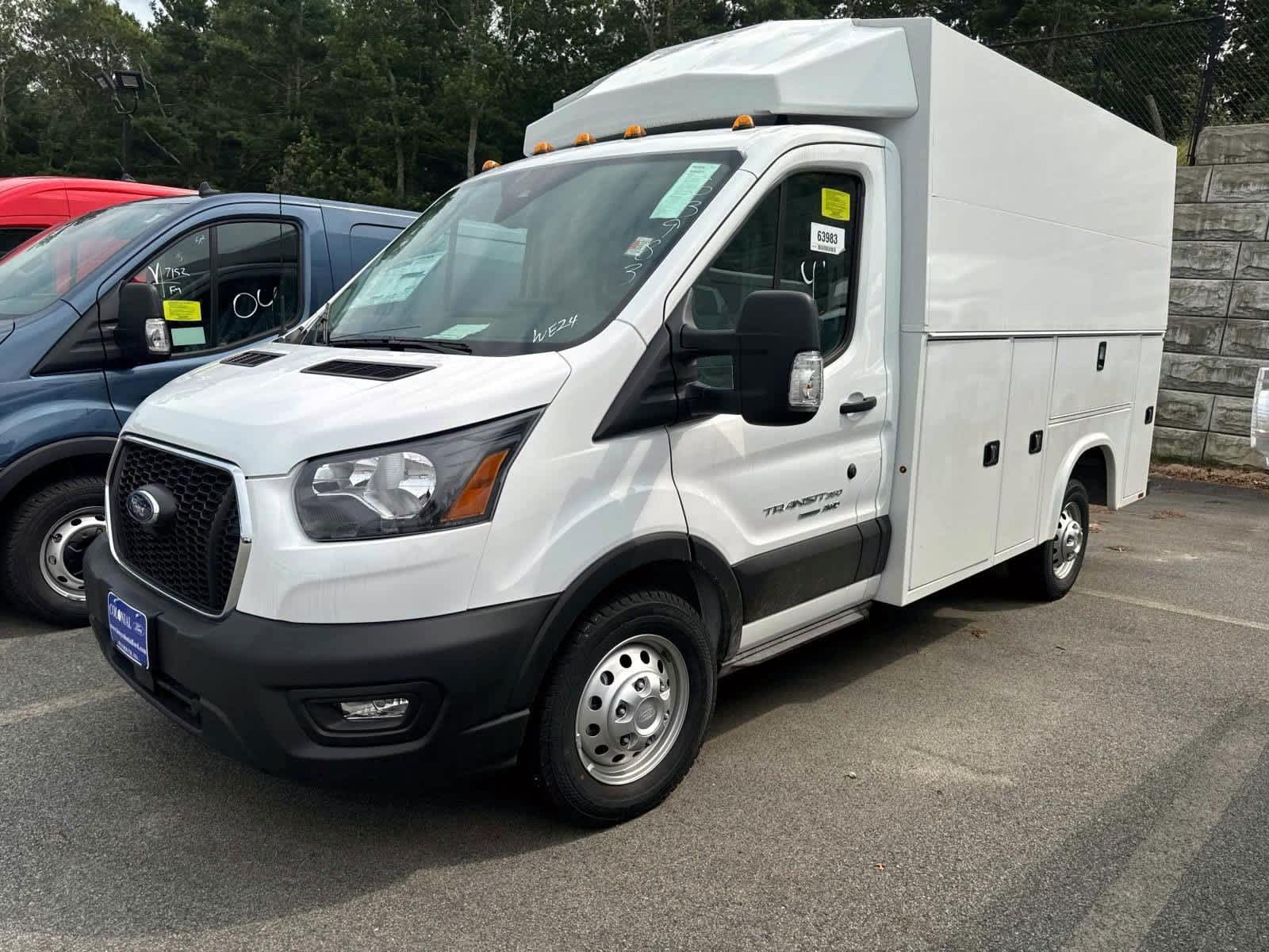 2024 Ford Transit Cutaway Base