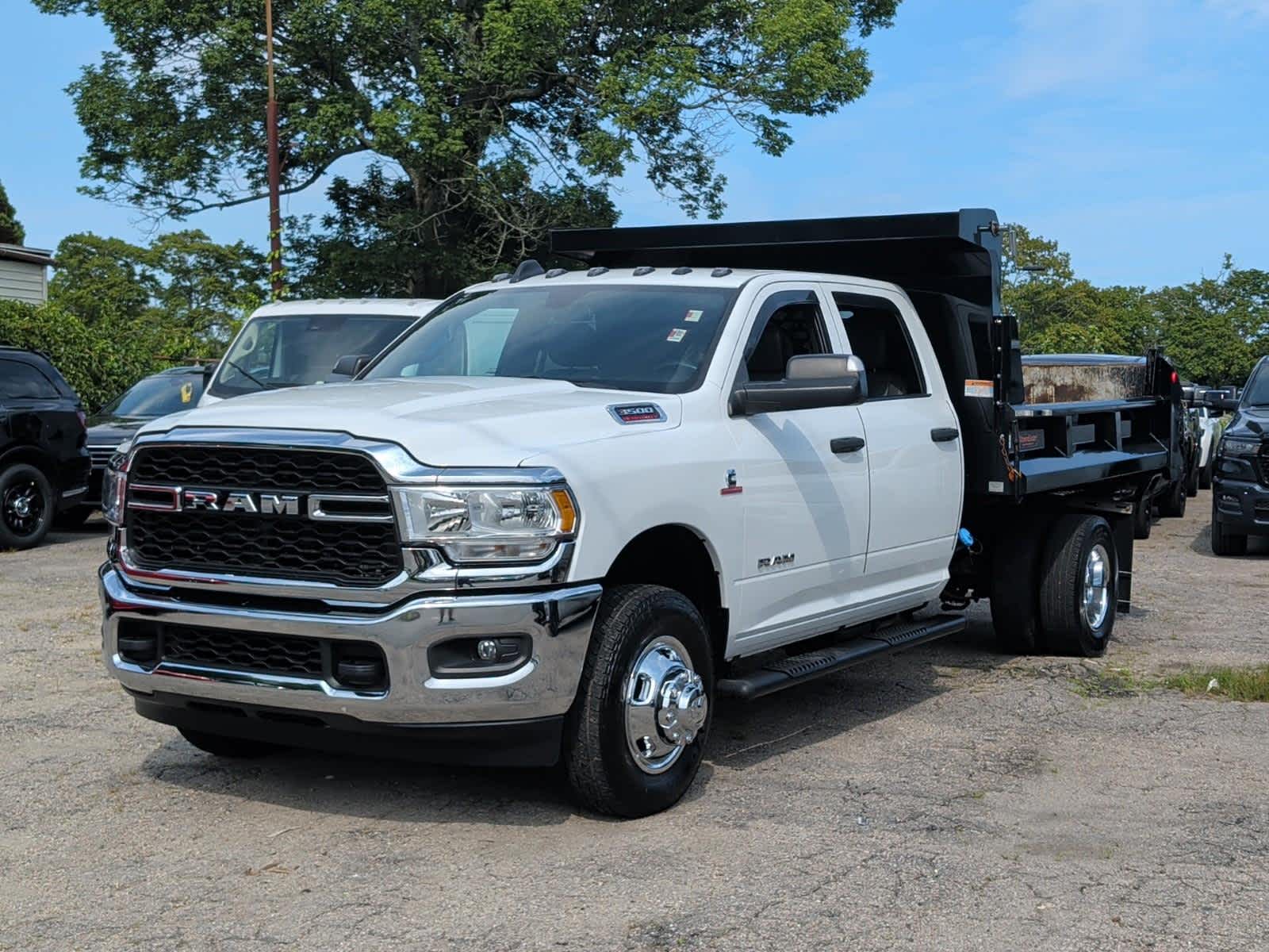 2022 RAM 3500 Chassis Cab Tradesman