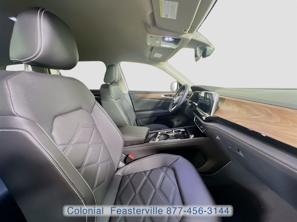 2026 Volkswagen Atlas SE w/Tech - Photo 33