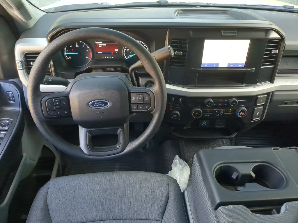 2026 Ford F-550 Super Duty Chassis Cab XL - Photo 15