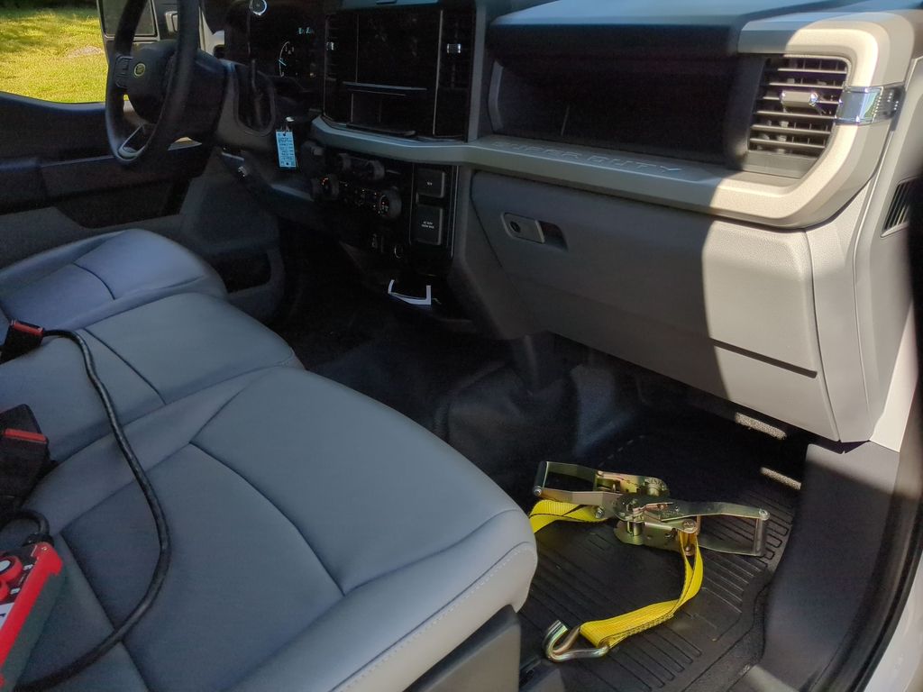 2026 Ford F-550 Super Duty Chassis Cab XL - Photo 15