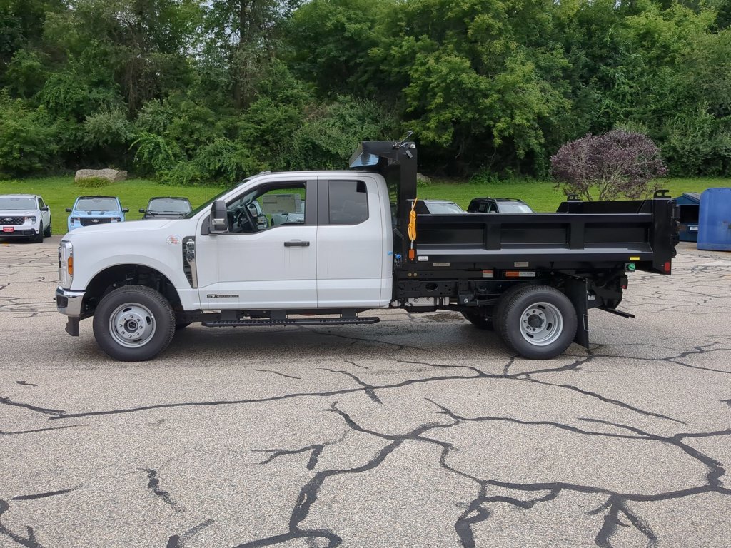 2026 Ford F-350 Super Duty Chassis Cab XL - Photo 6