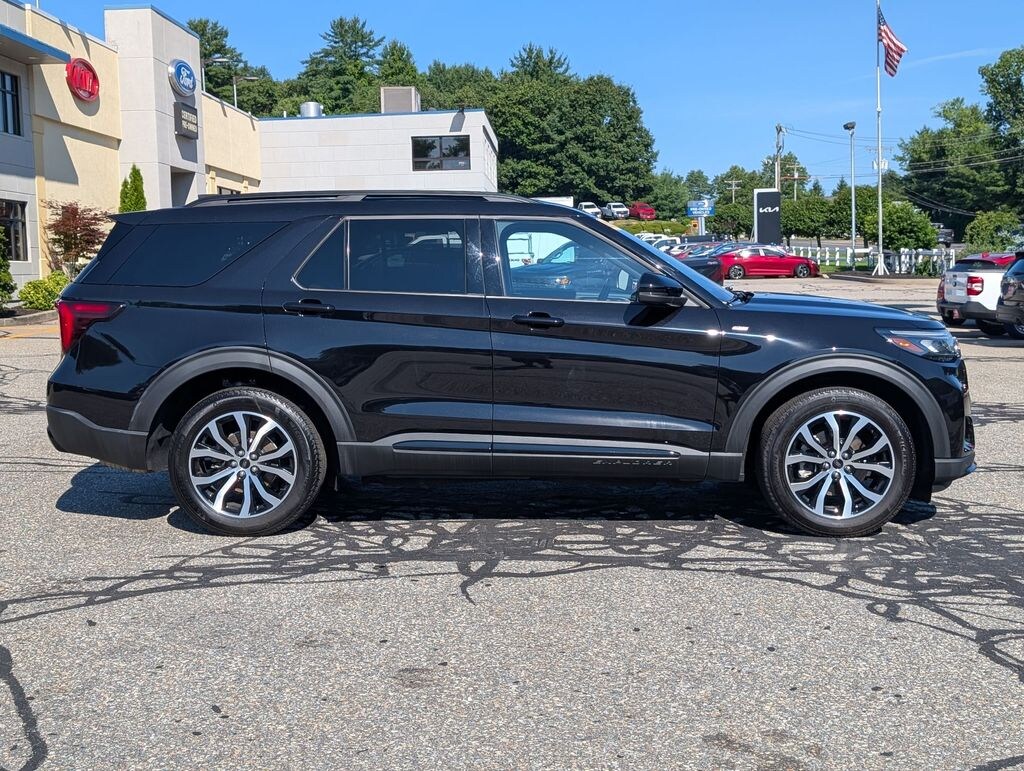 Certified 2025 Ford Explorer ST-Line SUV