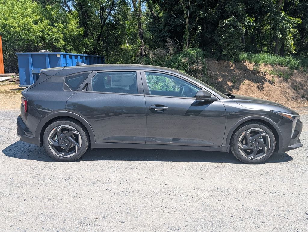 2026 Kia K4 EX - Photo 2