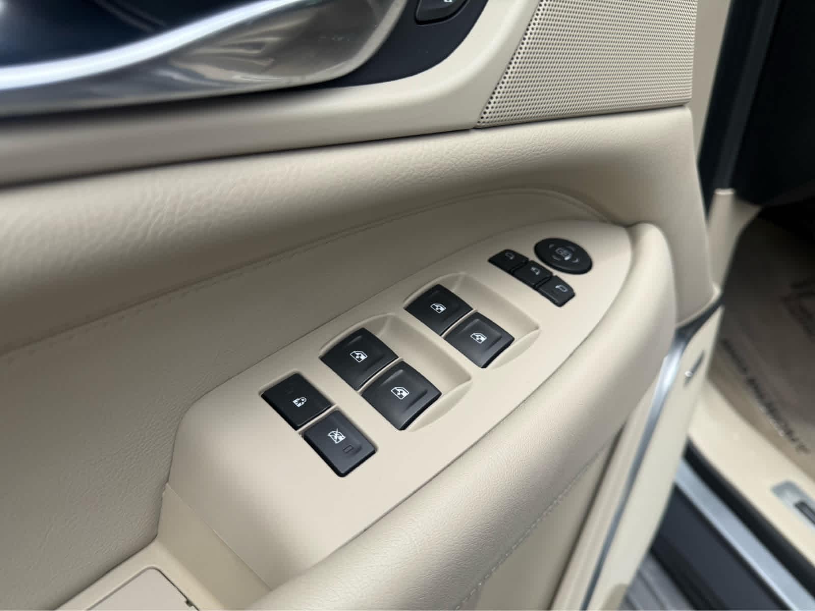 2019 Cadillac Escalade ESV Luxury - Photo 9