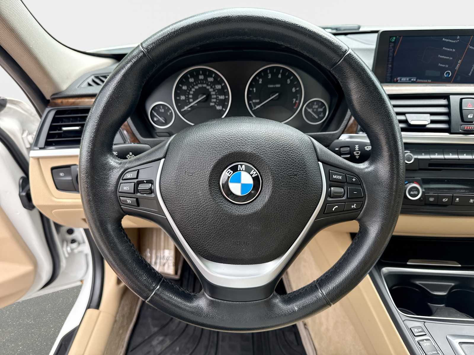 2015 BMW 3 Series 328i - Photo 11