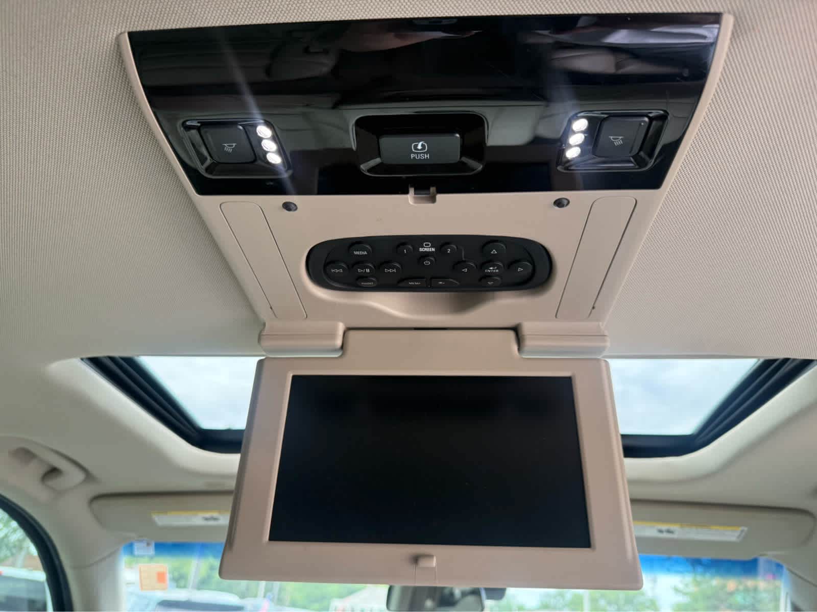 2019 Cadillac Escalade ESV Luxury - Photo 23
