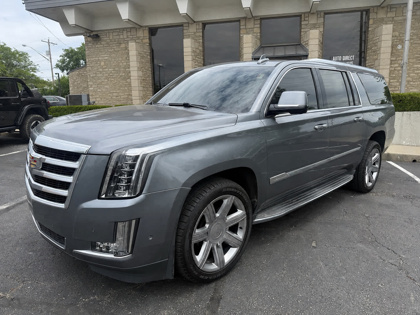 2019 Cadillac Escalade ESV Luxury - Photo 3