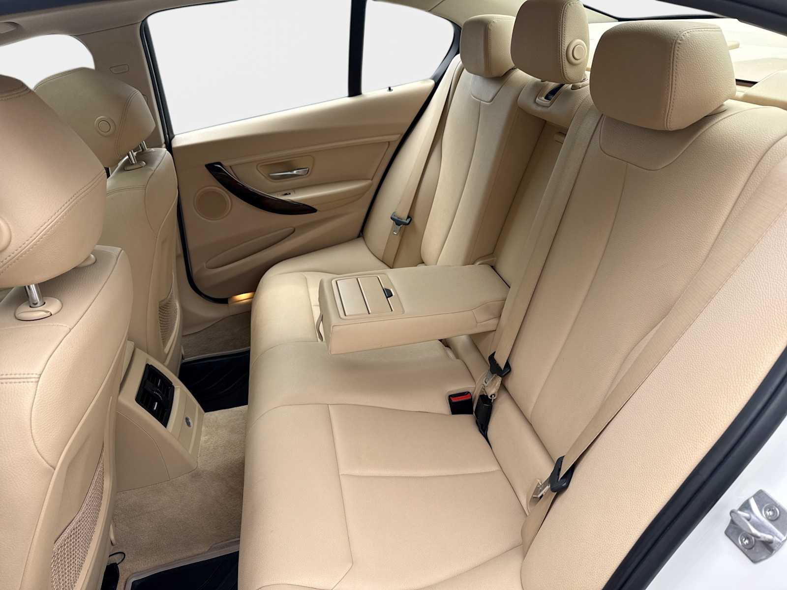 2015 BMW 3 Series 328i - Photo 24