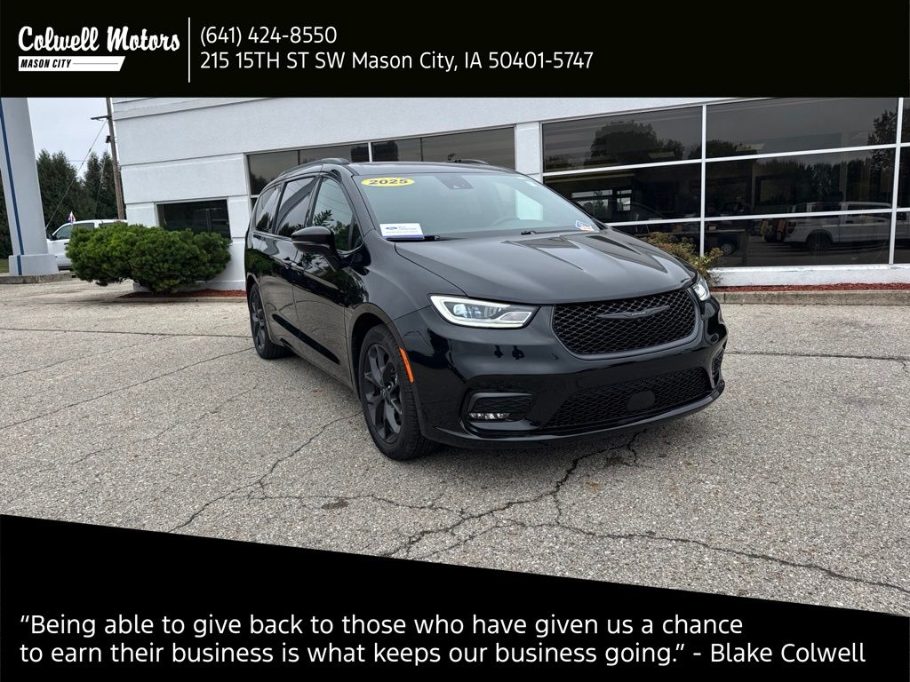 2025 Chrysler Pacifica