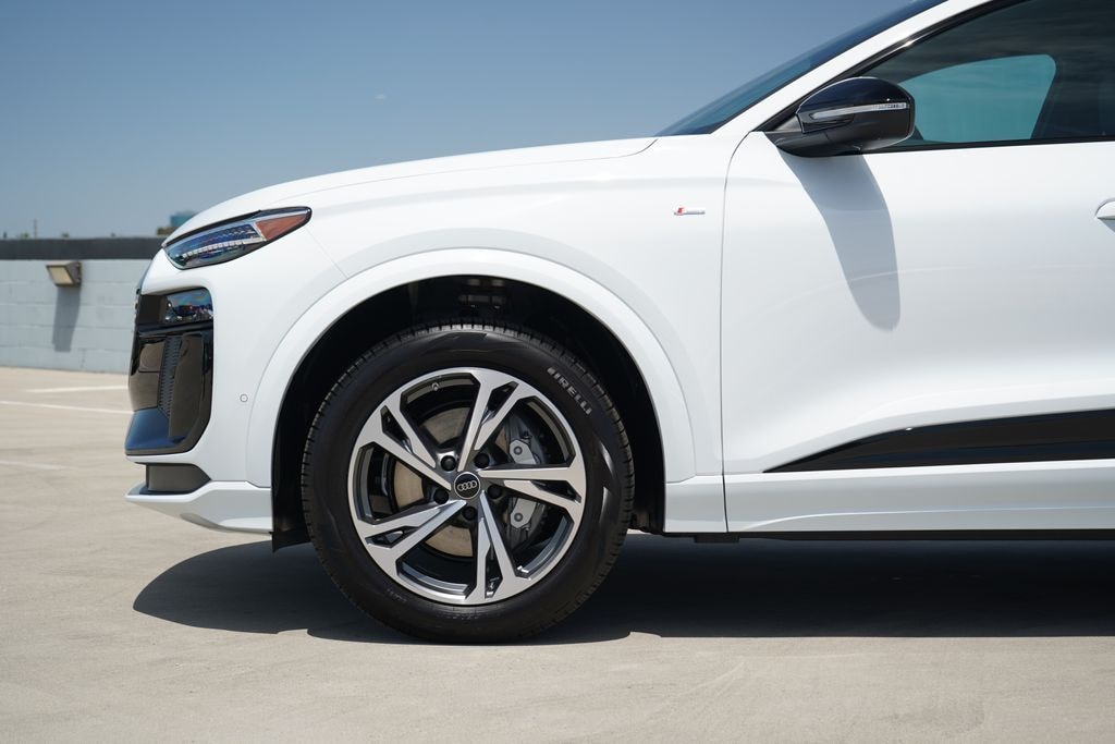New 2027 Audi Q6 e-tron Premium Plus SUV