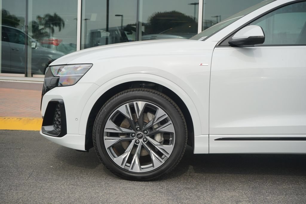 2026 Audi Q8 Premium Plus - Photo 2