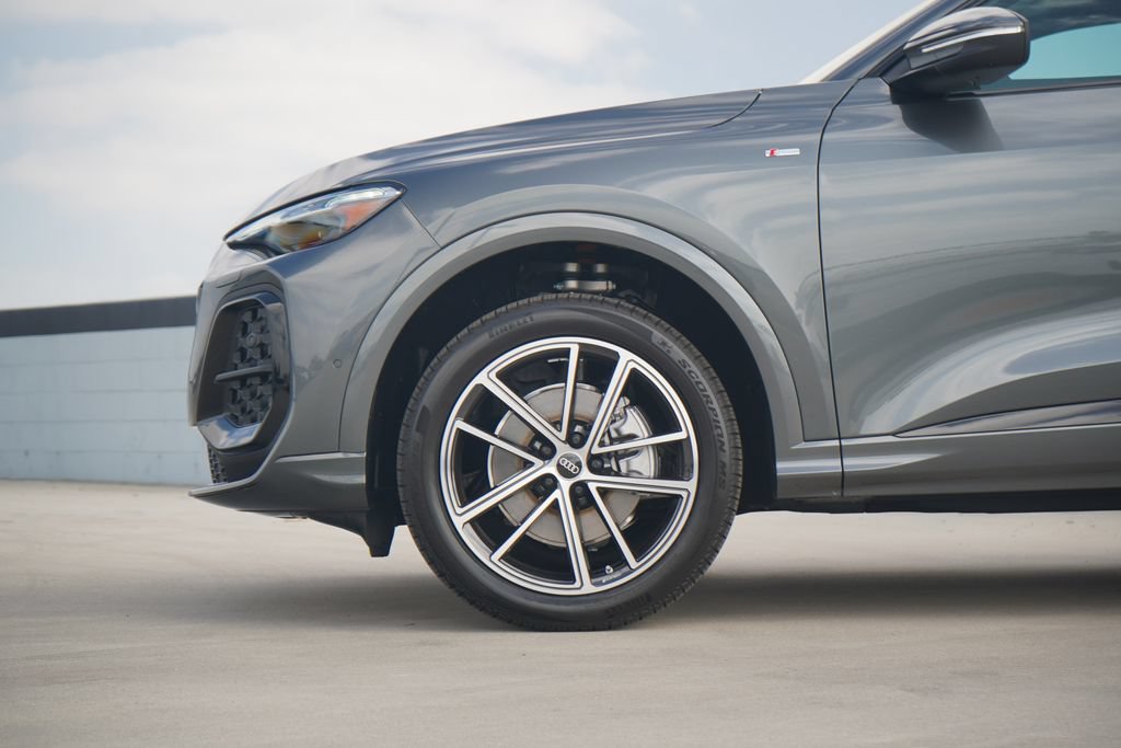 New 2026 Audi Q5 Premium Plus SUV