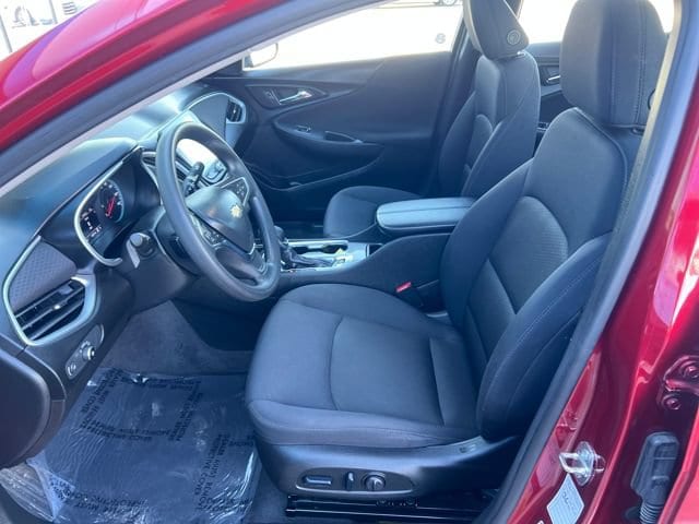 2024 Chevrolet Malibu 1LT - Photo 11
