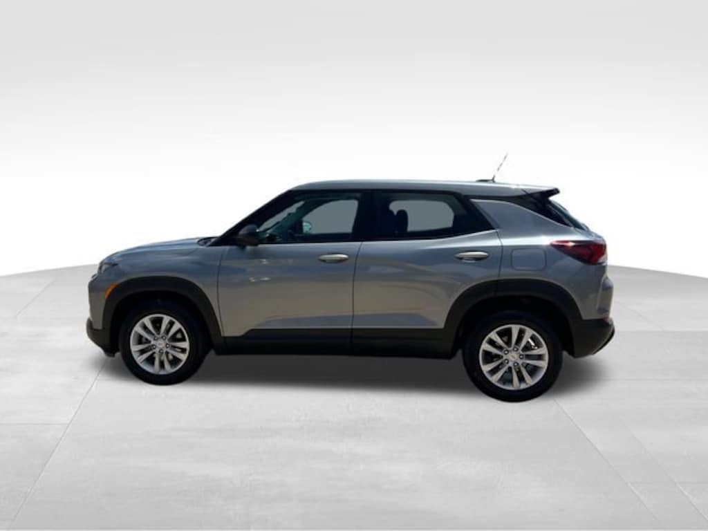 Used 2023 Chevrolet Trailblazer LS SUV