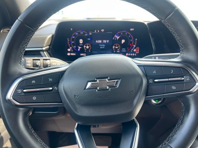 2025 Chevrolet Suburban Z71 - Photo 28