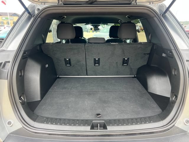 2026 Chevrolet Equinox LT - Photo 13