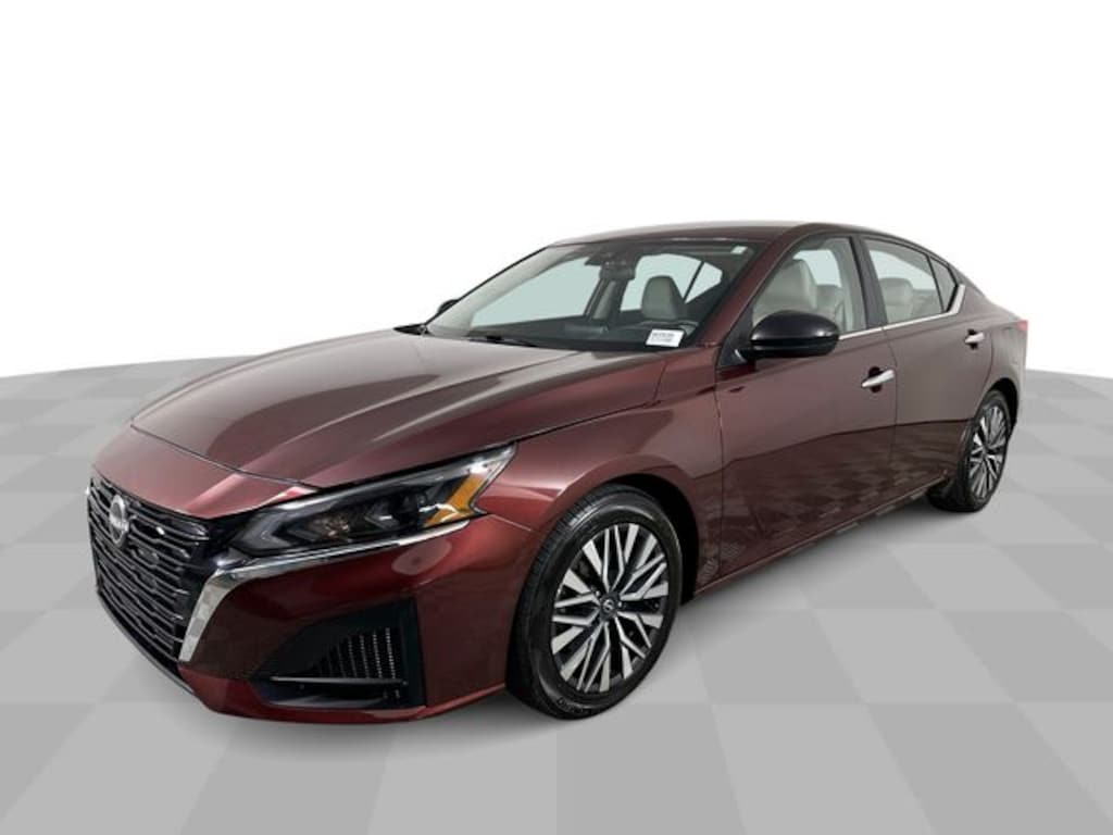 Used 2025 Nissan Altima 2.5 SV Sedan